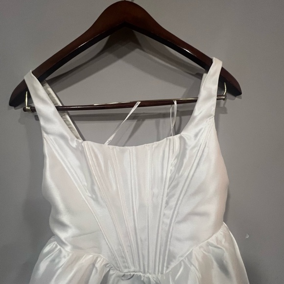 Lulu’s Bubbly Love White Taffeta Corset Mini Dress - Picture 5 of 7